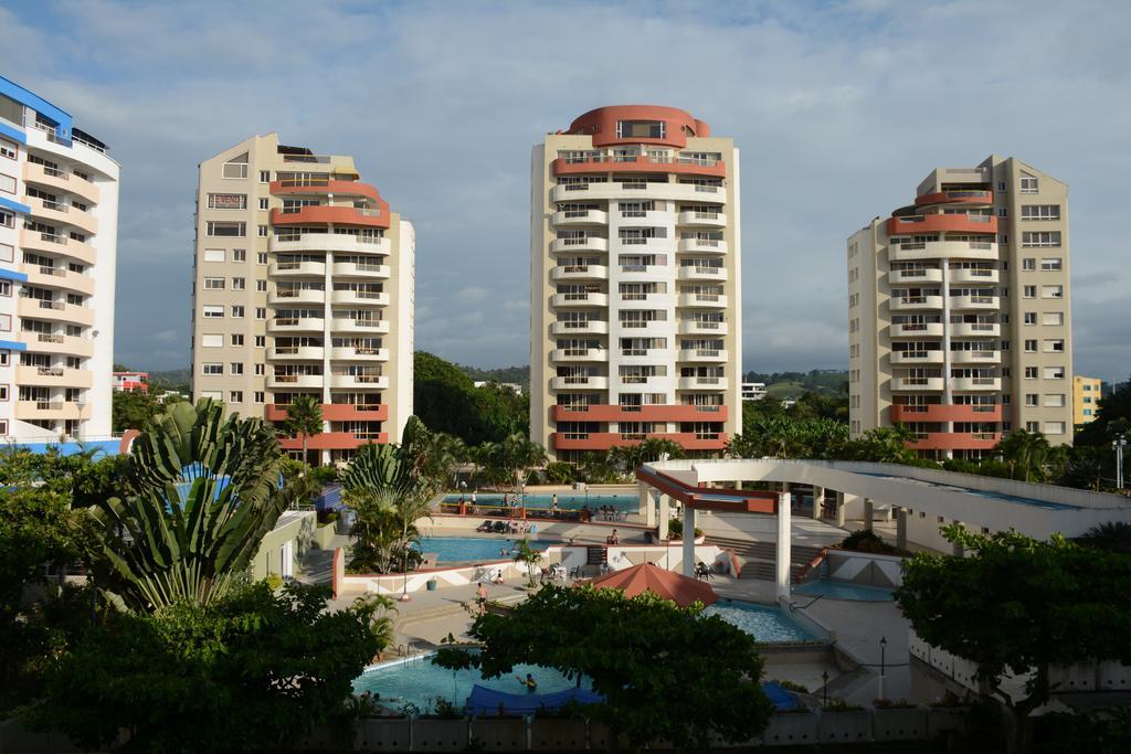 טונסופה Playa Almendro Resort מראה חיצוני תמונה