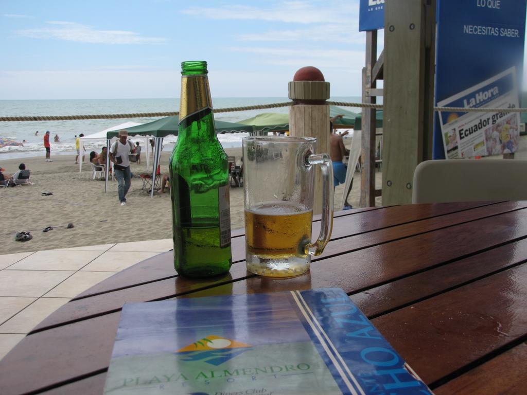 טונסופה Playa Almendro Resort מראה חיצוני תמונה